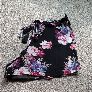 💕🖤 floral soft shorts 🖤💕